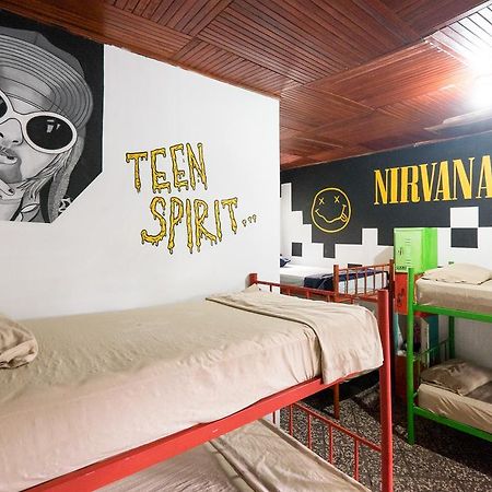Pura Vida Hostel تاماريندو المظهر الخارجي الصورة