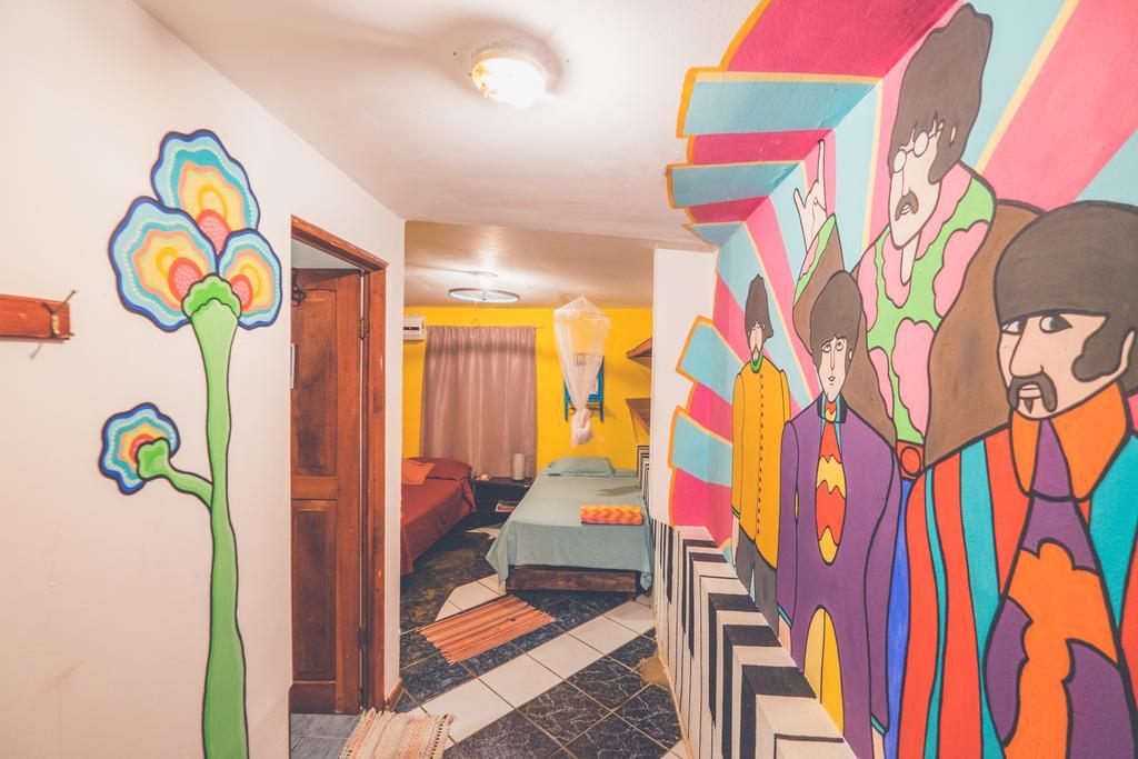 Pura Vida Hostel تاماريندو المظهر الخارجي الصورة