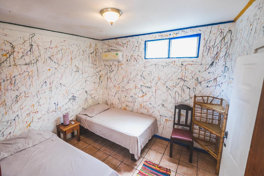 Pura Vida Hostel تاماريندو المظهر الخارجي الصورة
